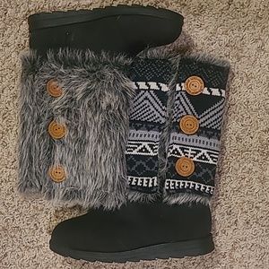 Muk Luks reversible fur/knit sweater boots